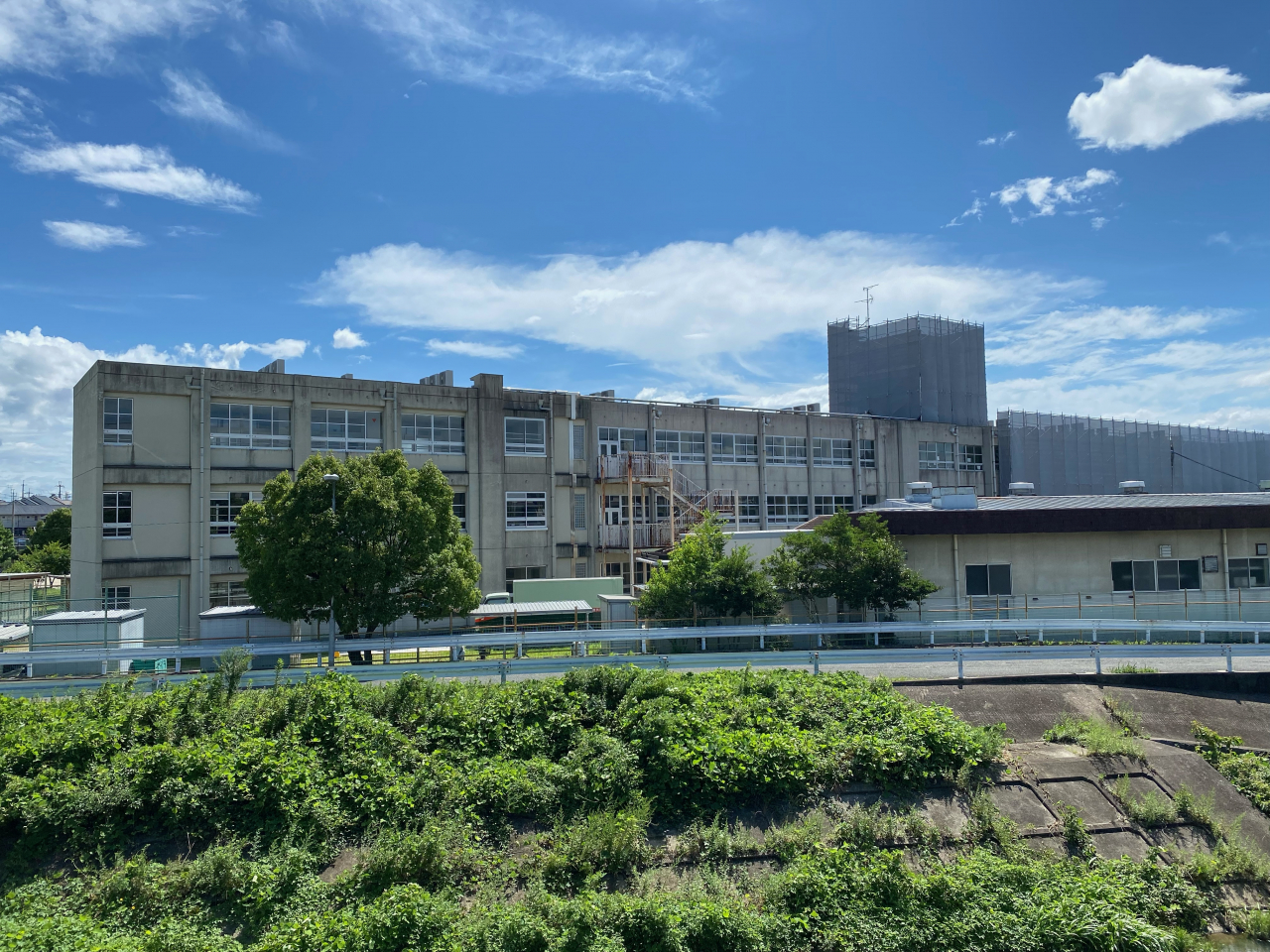 長尾小学校
